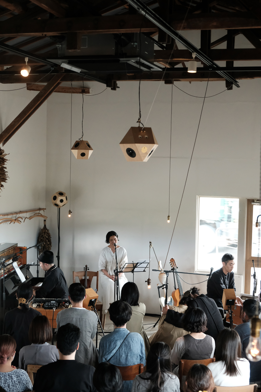 -報告-2022/6/7 tue. – 8 wed. orbe (田辺玄 + haruka nakamura) × Meadow Tour 2022  「遠い声」＠sun.days.food（山梨）