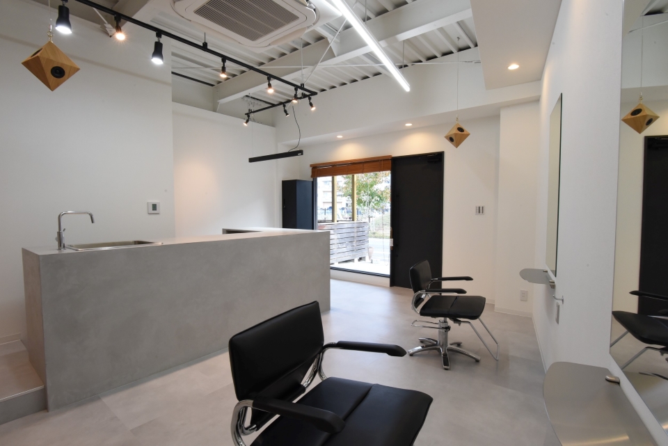 明石　美容室「Th:ree」